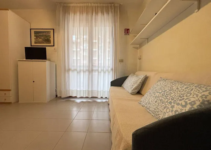 Apartamento Lovely With Balcony - Beahost