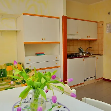 Lovely Sea View With Balcony - Beahost Apartment