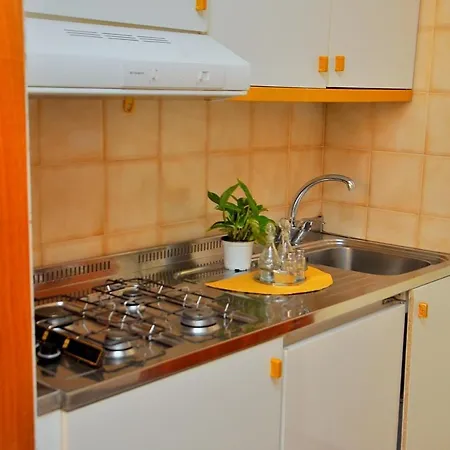 Lovely Sea View With Balcony - Beahost Apartment