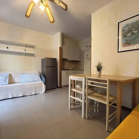 Lovely With Balcony - Beahost Apartmán