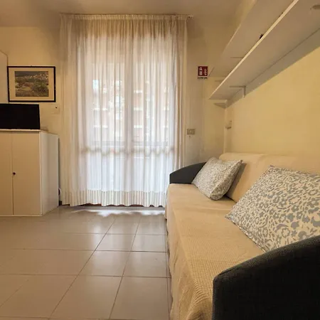 Appartamento Lovely With Balcony - Beahost *